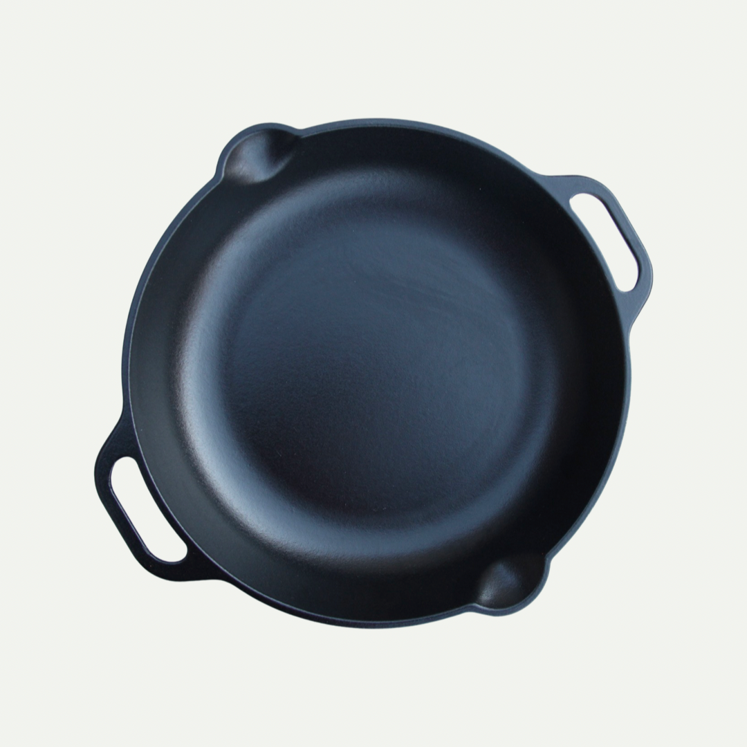 Victoria Cast Iron Skillet with Double Handles (33 cm) - enameled
